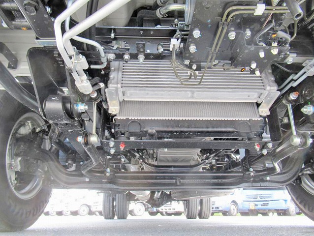 三菱ふそうキャンターアルミバン小型（2t・3t）[写真20]