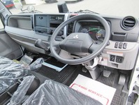 三菱ふそうキャンターアルミバン小型（2t・3t）[写真33]