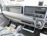 三菱ふそうキャンターアルミバン小型（2t・3t）[写真35]