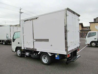 いすゞエルフ冷凍車（冷蔵車）小型（2t・3t）[写真02]