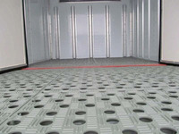 いすゞエルフ冷凍車（冷蔵車）小型（2t・3t）[写真06]