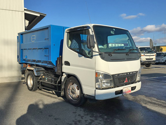 三菱ふそうキャンターマルチリフト小型（2t・3t）[写真03]