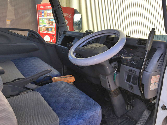 三菱ふそうキャンターマルチリフト小型（2t・3t）[写真30]