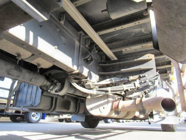 UDトラックスクオンアルミウイング大型（10t）[写真20]