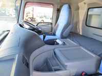 UDトラックスクオンアルミウイング大型（10t）[写真33]