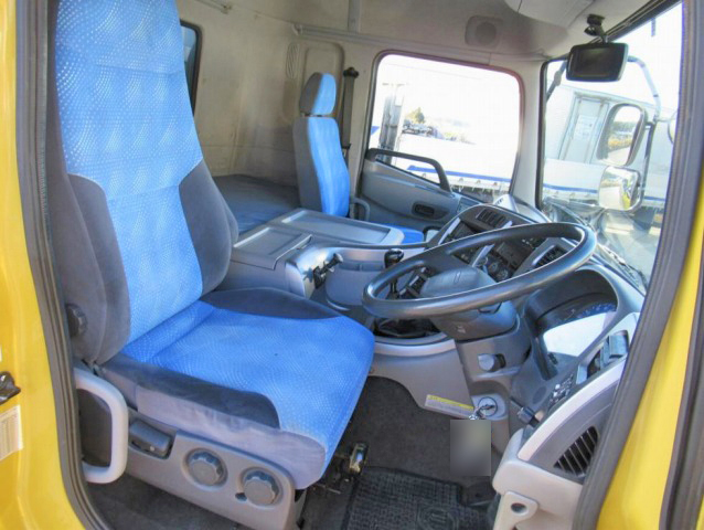 UDトラックスクオンアルミウイング大型（10t）[写真34]