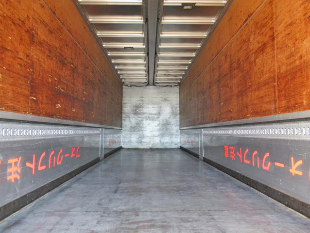 UDトラックスクオンアルミウイング大型（10t）[写真09]