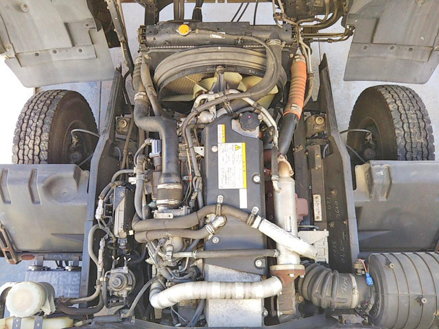 いすゞフォワードアルミウイング中型（4t）[写真23]