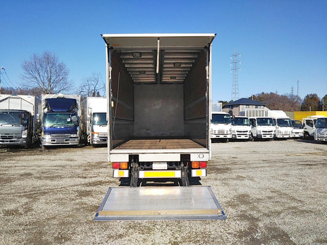 いすゞフォワードアルミウイング中型（4t）[写真09]