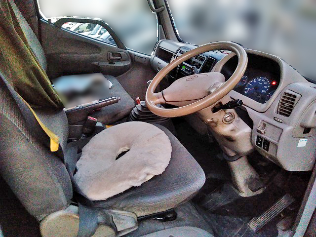 トヨタダイナ平ボディ小型（2t・3t）[写真12]