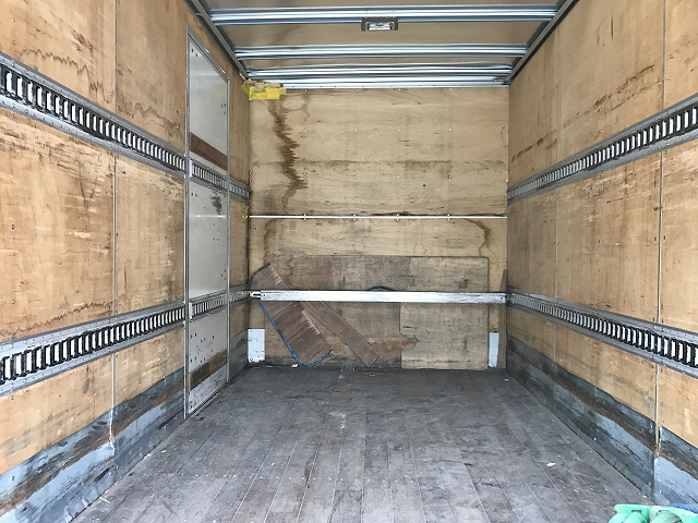 日野デュトロアルミバン小型（2t・3t）[写真11]