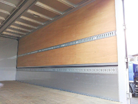 いすゞフォワードアルミウイング増トン（6t・8t）[写真14]