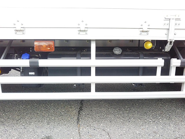 いすゞフォワードアルミウイング増トン（6t・8t）[写真23]