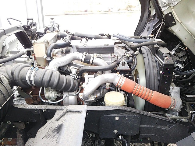 いすゞフォワードアルミウイング増トン（6t・8t）[写真28]