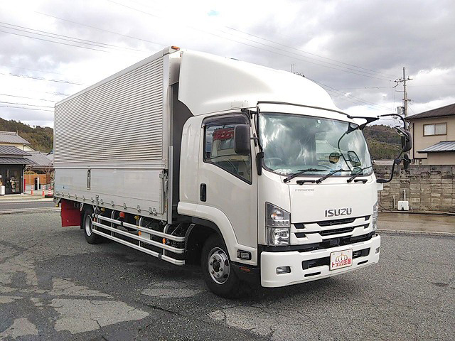 いすゞフォワードアルミウイング増トン（6t・8t）[写真03]