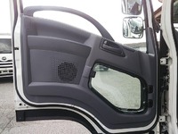 いすゞフォワードアルミウイング増トン（6t・8t）[写真30]