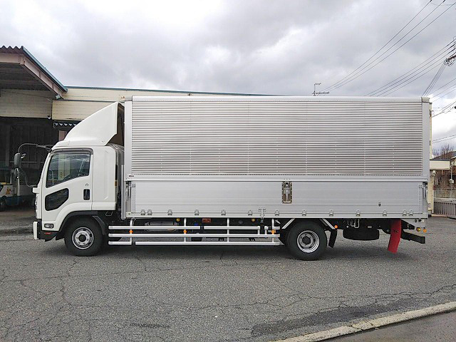 いすゞフォワードアルミウイング増トン（6t・8t）[写真05]