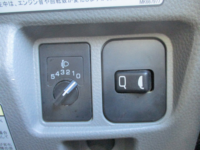 三菱ふそうキャンターダンプ小型（2t・3t）[写真25]