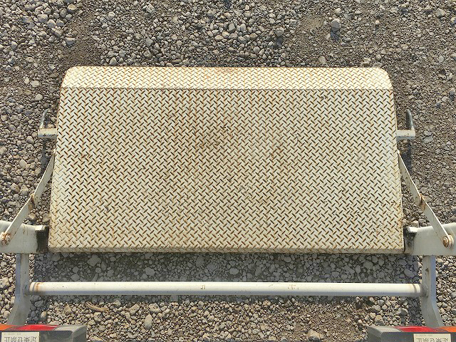 三菱ふそうキャンター平ボディ小型（2t・3t）[写真14]