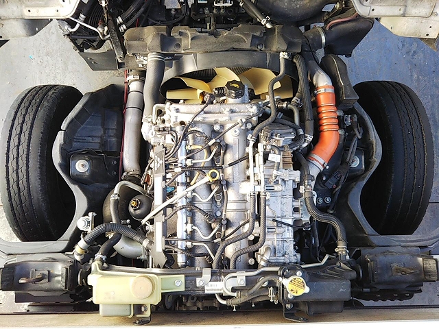 三菱ふそうキャンター平ボディ小型（2t・3t）[写真26]