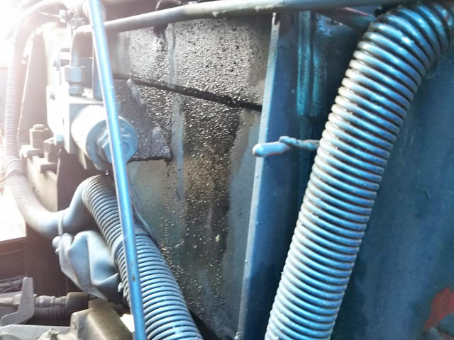 三菱ふそうファイターコンテナ専用車中型（4t）[写真27]