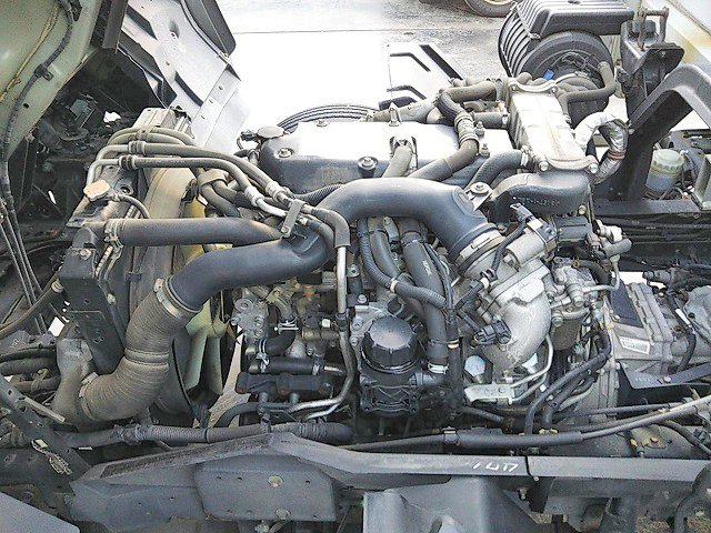 いすゞフォワードアルミウイング中型（4t）[写真23]