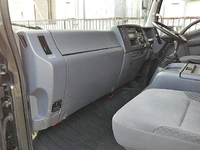 いすゞフォワードアルミウイング中型（4t）[写真30]