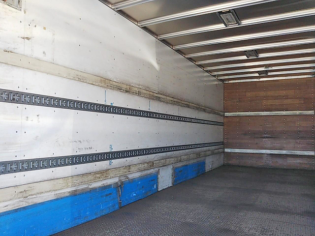 日野レンジャーアルミバン増トン（6t・8t）[写真11]