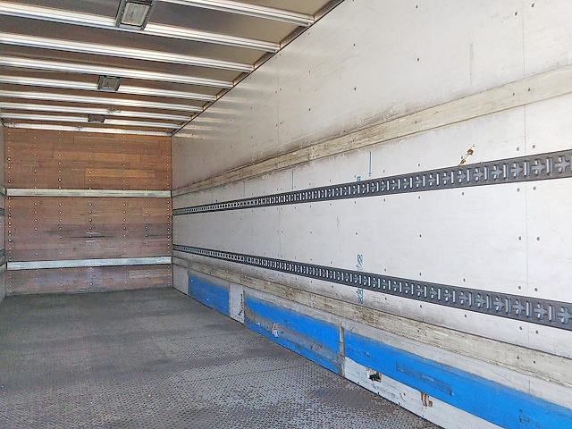 日野レンジャーアルミバン増トン（6t・8t）[写真12]