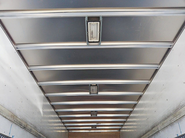 日野レンジャーアルミバン増トン（6t・8t）[写真13]