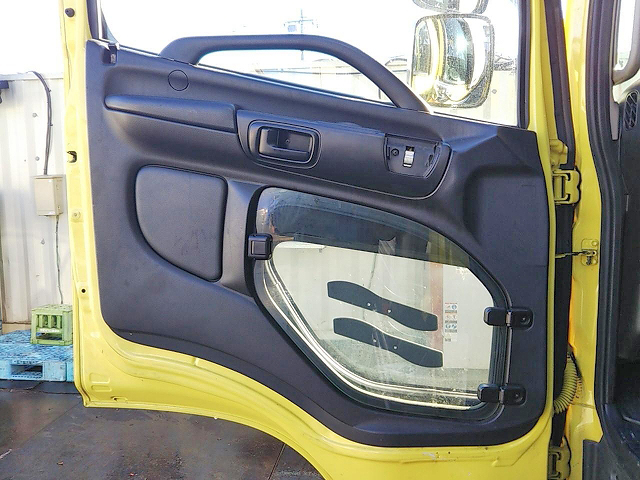 日野レンジャーアルミバン増トン（6t・8t）[写真26]