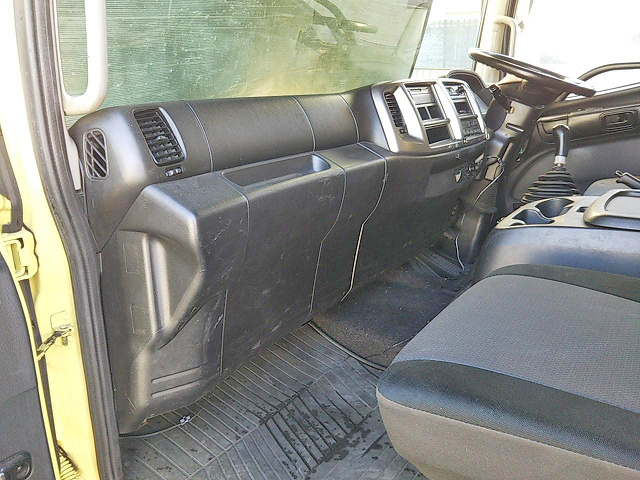 日野レンジャーアルミバン増トン（6t・8t）[写真31]