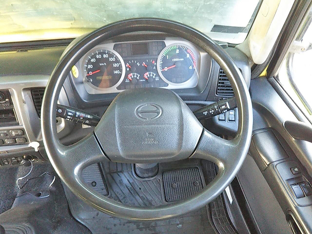 日野レンジャーアルミバン増トン（6t・8t）[写真36]