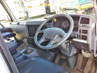 三菱ふそうファイタークレーン5段増トン（6t・8t）[写真31]