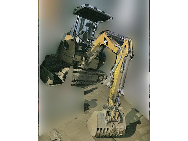 CATミニユンボ（ミニバックホー）[写真03]