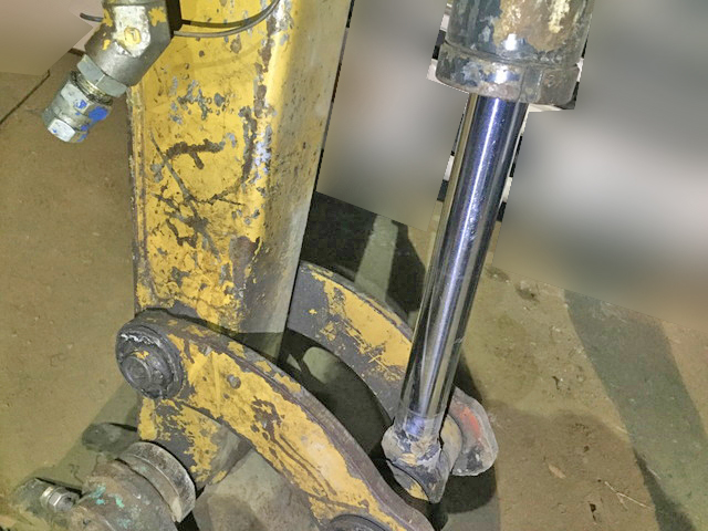 CATミニユンボ（ミニバックホー）[写真08]