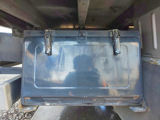 三菱ふそうキャンターボトルバン小型（2t・3t）[写真21]