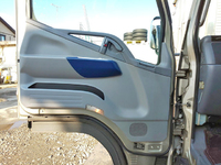 三菱ふそうキャンターボトルバン小型（2t・3t）[写真25]