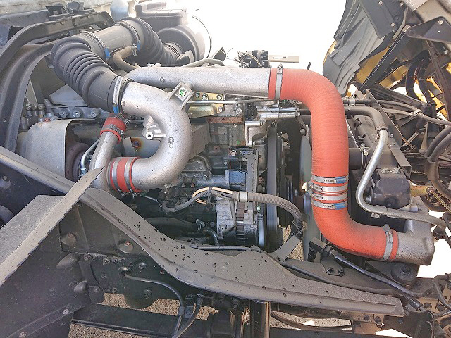 三菱ふそうファイターアルミブロック中型（4t）[写真13]