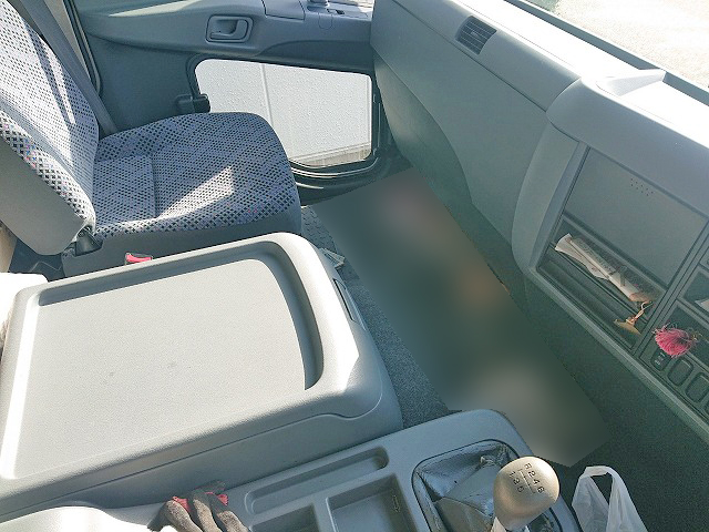 三菱ふそうファイターアルミブロック中型（4t）[写真16]