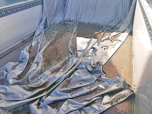 三菱ふそうファイターアルミブロック中型（4t）[写真06]