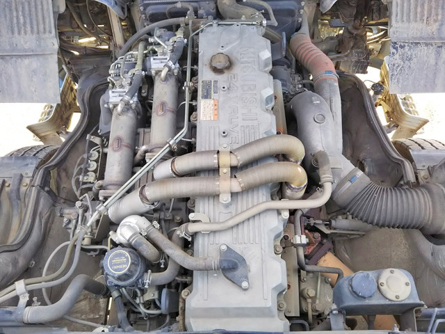 三菱ふそうスーパーグレートダンプ大型（10t）[写真23]