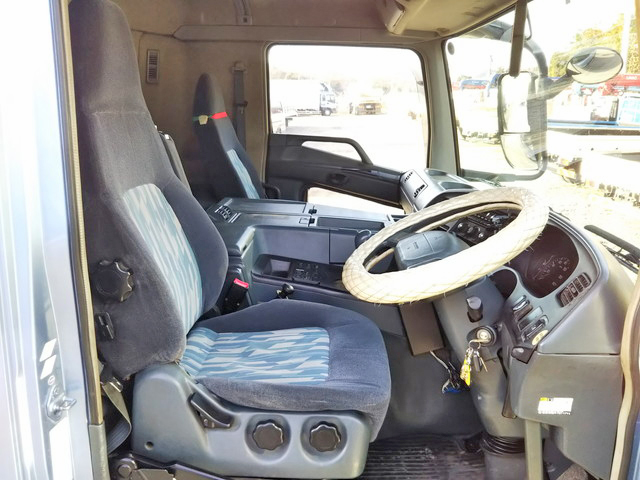 三菱ふそうスーパーグレートダンプ大型（10t）[写真29]