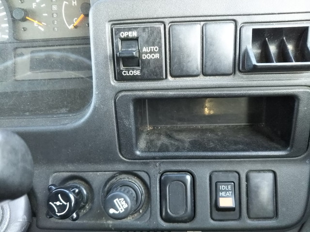 いすゞジャーニーマイクロバス[写真28]