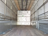 いすゞフォワード幌ウイング中型（4t）[写真13]