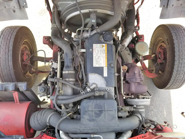 いすゞフォワード幌ウイング中型（4t）[写真24]