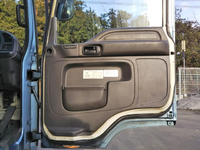 いすゞフォワード幌ウイング中型（4t）[写真29]