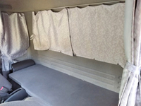 いすゞフォワード幌ウイング中型（4t）[写真34]