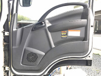 いすゞフォワードユニック4段中型（4t）[写真27]