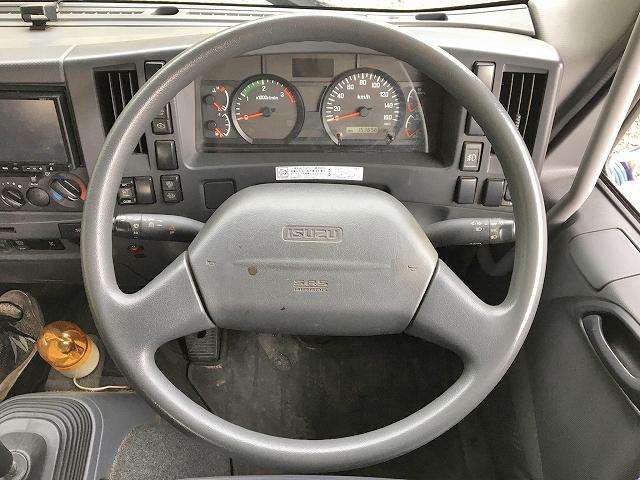 いすゞフォワードユニック4段中型（4t）[写真36]